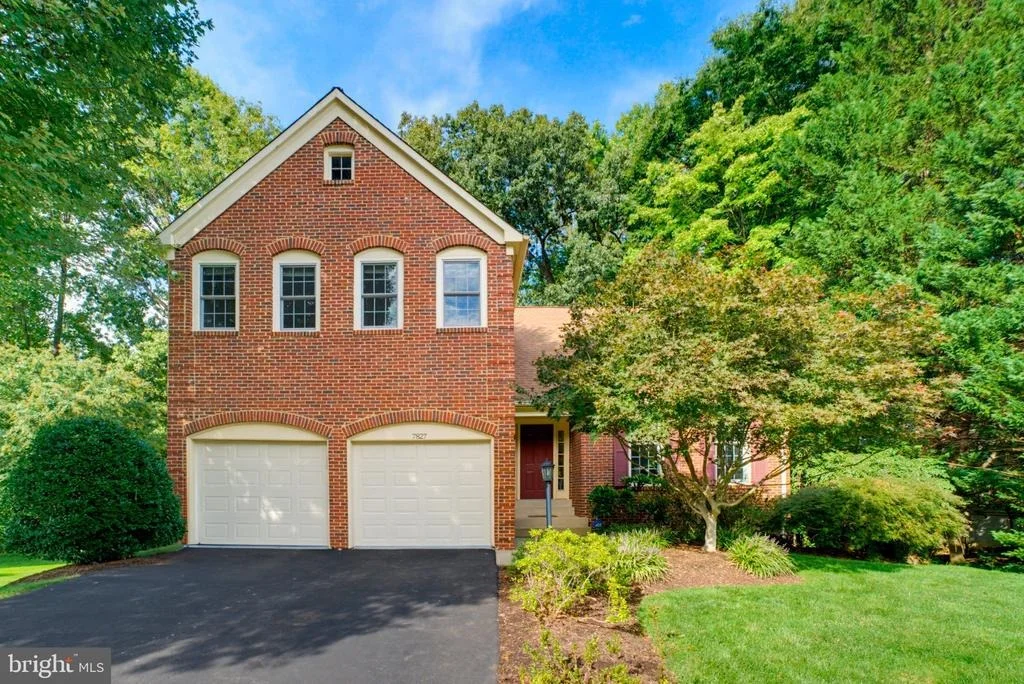 Photo of 7827 BELLEFLOWER DRIVE