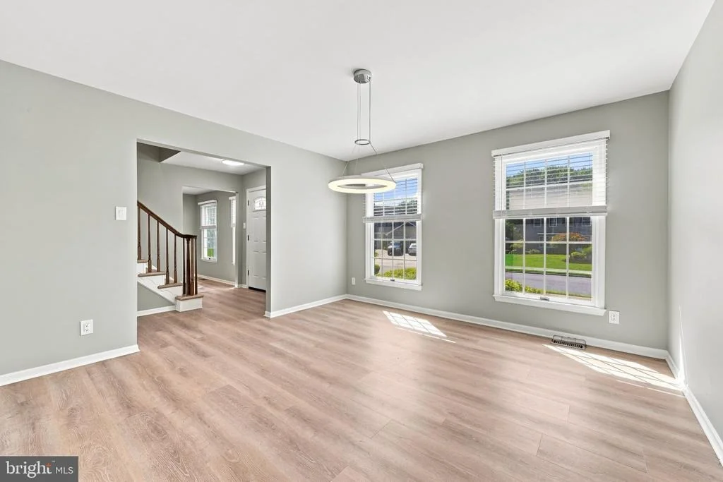 Photo of 16 KENSINGTON DRIVE