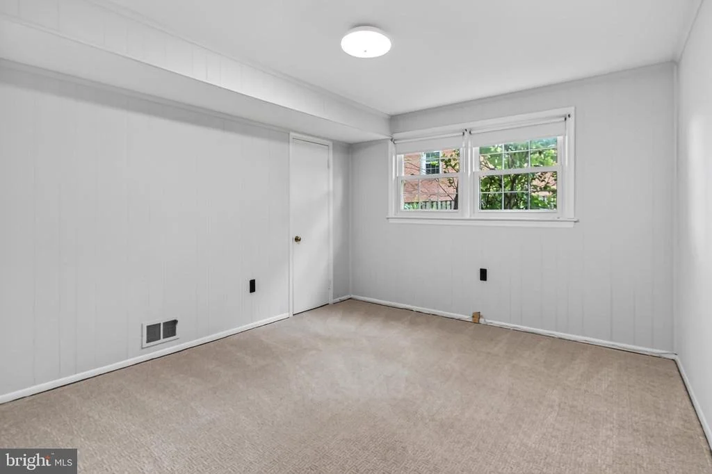 Photo of 4019 ROBERTSON BOULEVARD