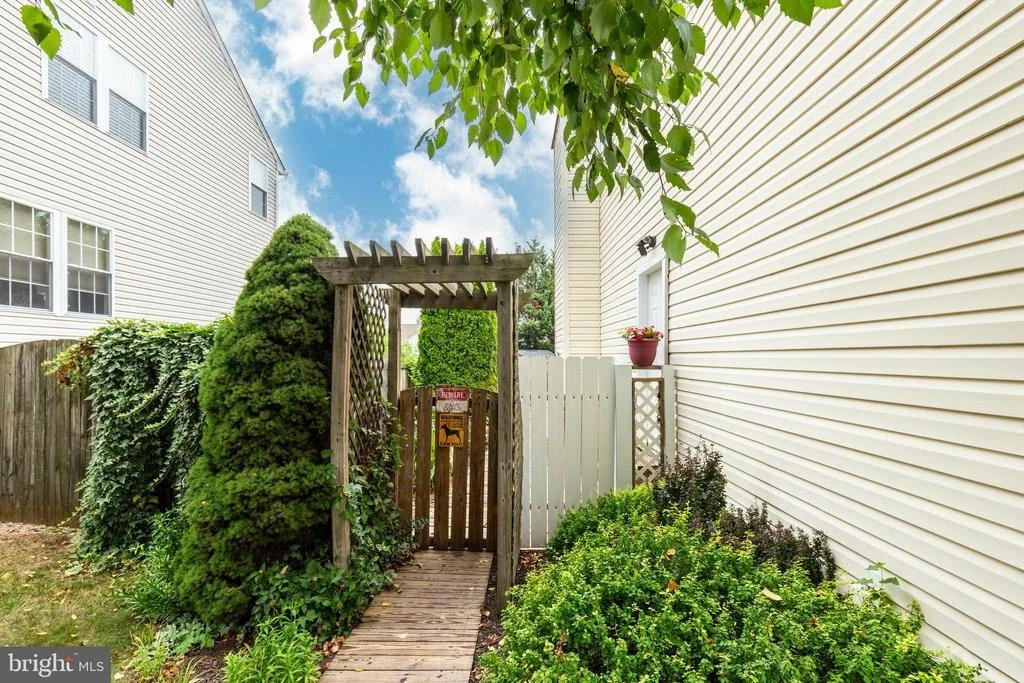 Photo of 23 MONOCACY CIRCLE