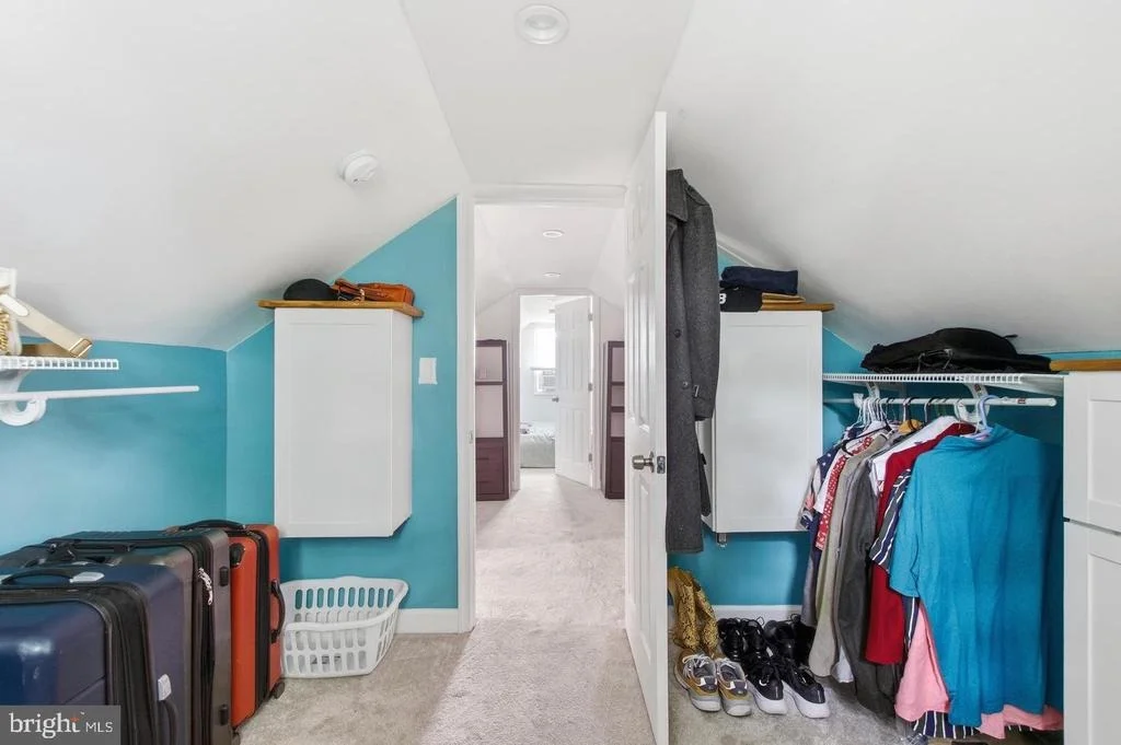 Photo of 1742 LESLIE ROAD