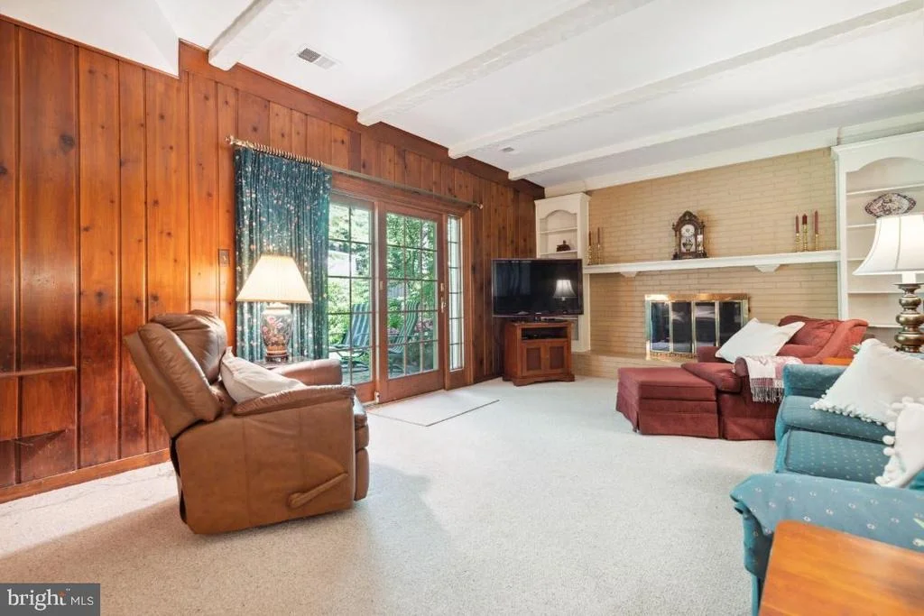 Photo of 6010 NASSAU DRIVE