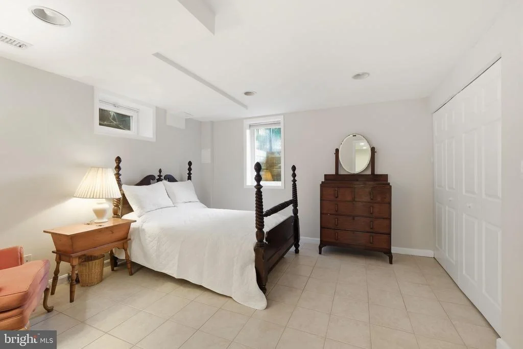 Photo of 3800 QUEEN MARY DRIVE
