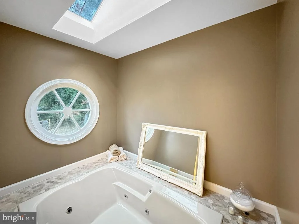 Photo of 325 SOAPSTONE LANE
