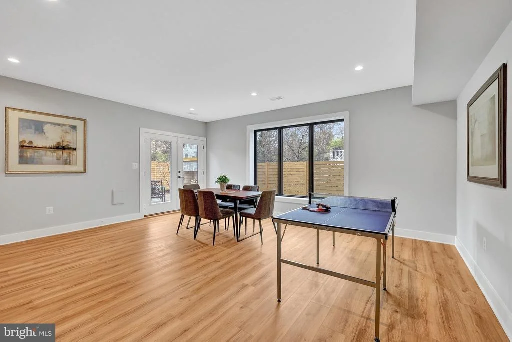 Photo of 1100 BALLS HILL ROAD