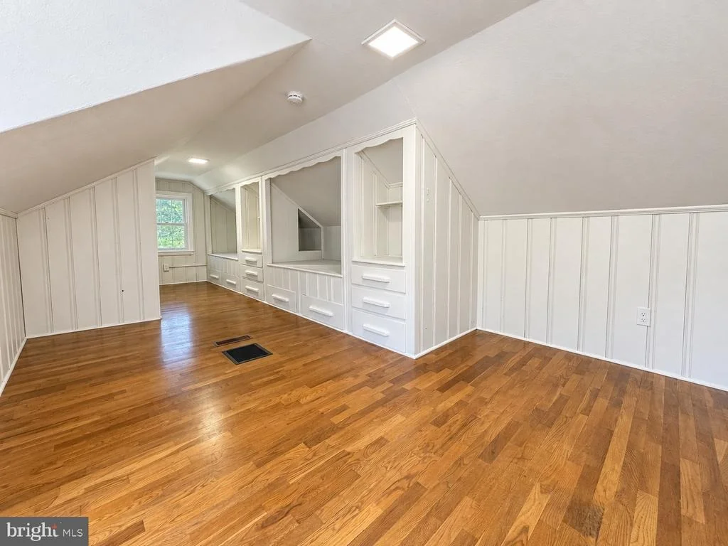 Photo of 8921 YELLOW SPRINGS ROAD