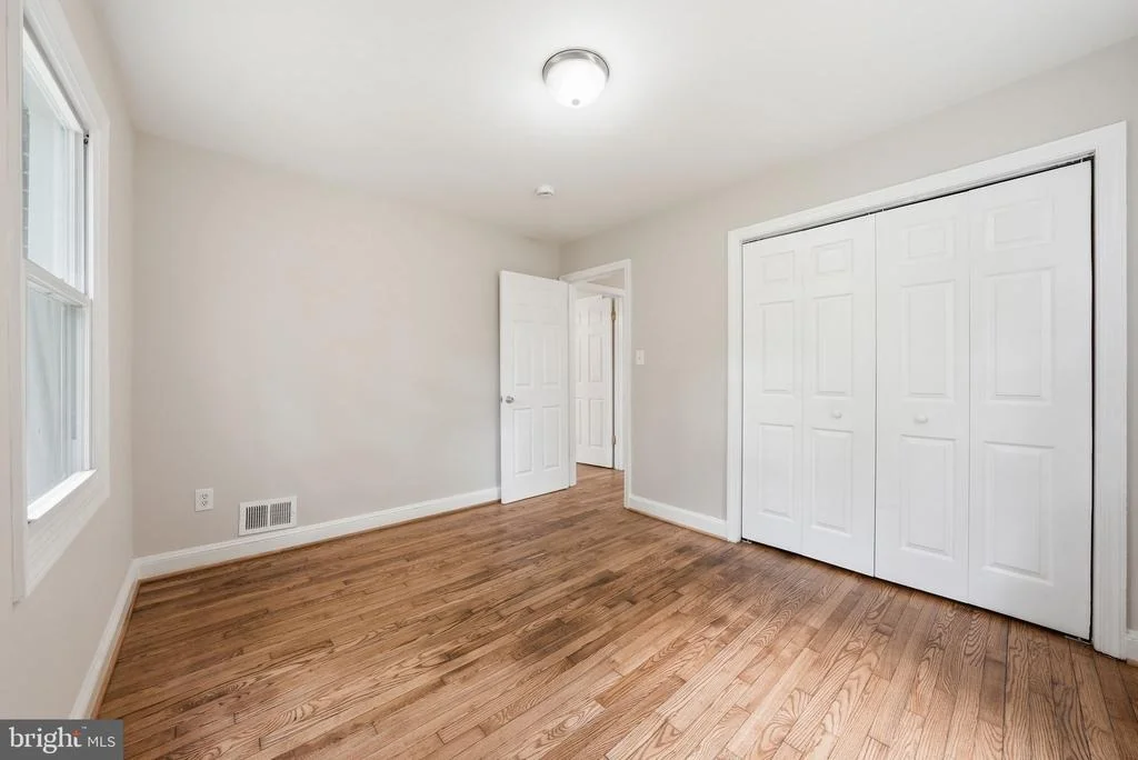 Photo of 4915 SHARON ROAD