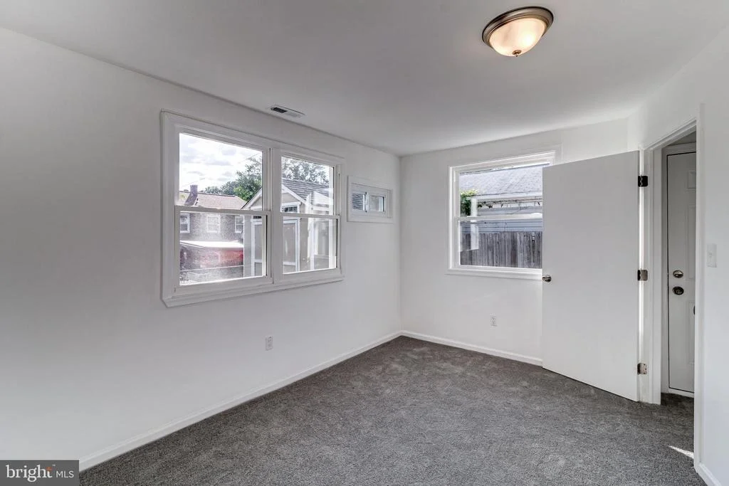 Photo of 1318 WILSON POINT ROAD