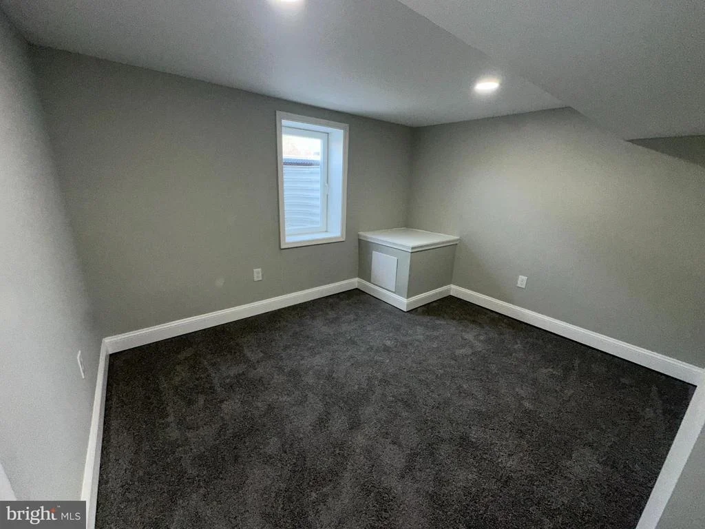 Photo of 310 AUDREY AVENUE