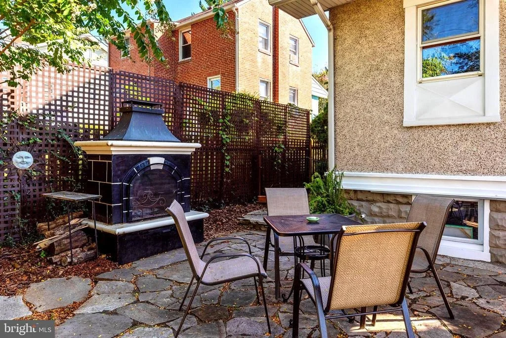 Photo of 808 WARWICK ROAD