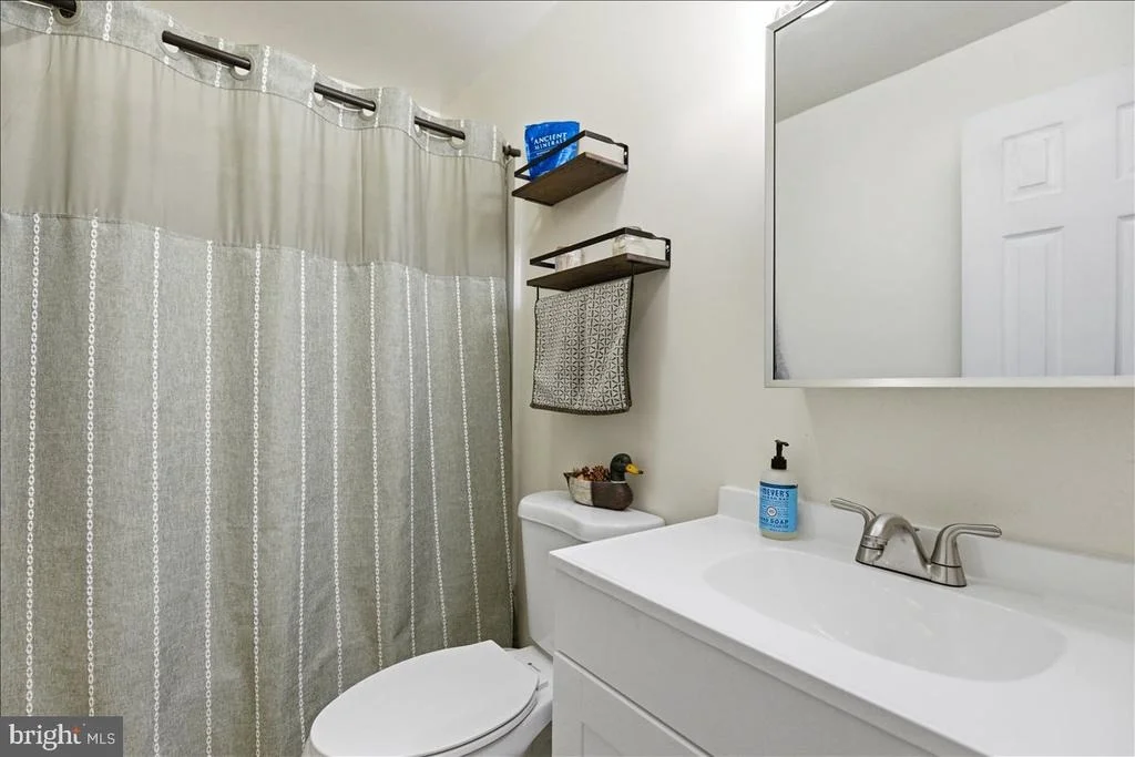 Photo of 40067 DOCKSER DRIVE