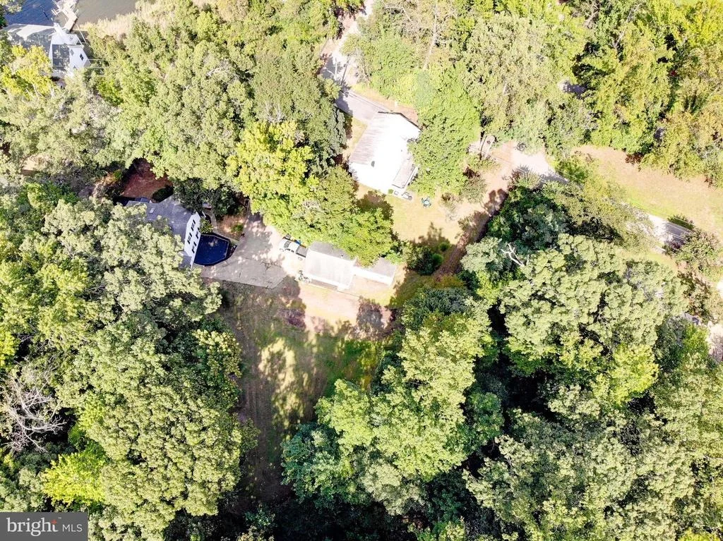 Photo of 349 ARBUTUS DRIVE