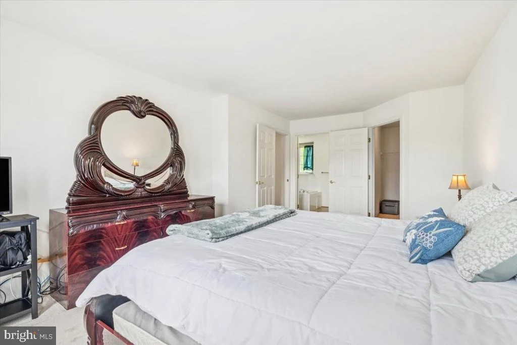 Photo of 5180 BOSCOMBE COURT