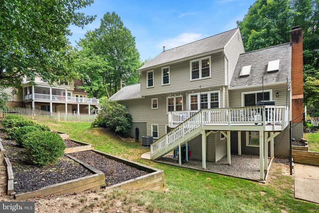 Photo of 9113 NORTHEDGE DRIVE