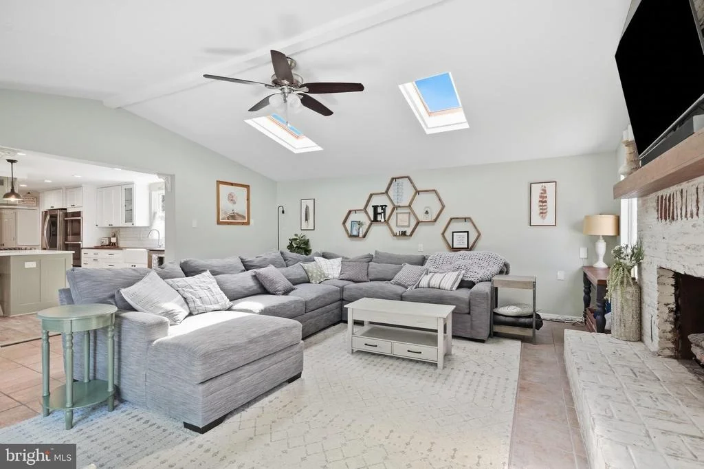 Photo of 1743 MAYFAIR PLACE