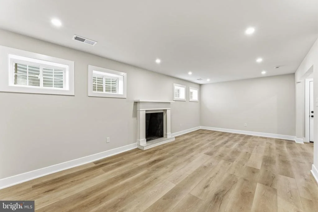 Photo of 2610 SILVERDALE DRIVE