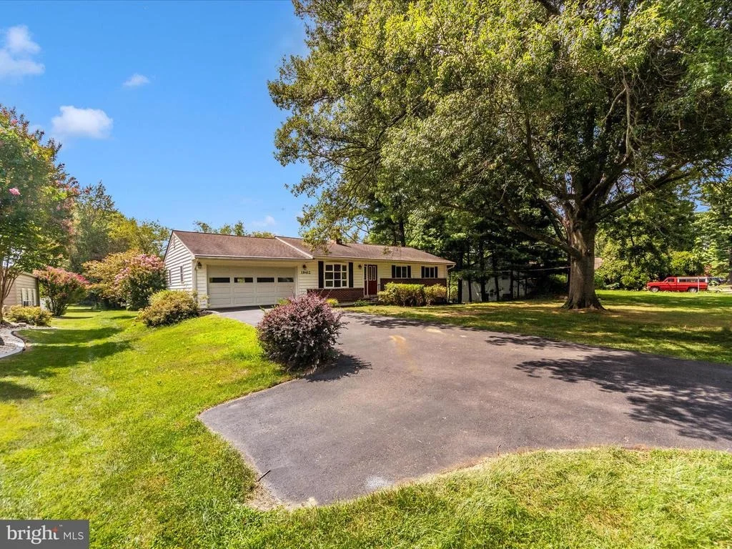 Photo of 19412 MUNCASTER ROAD