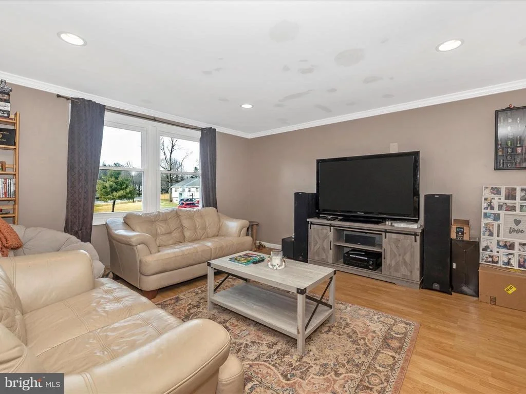 Photo of 19017 WOOTTON AVENUE