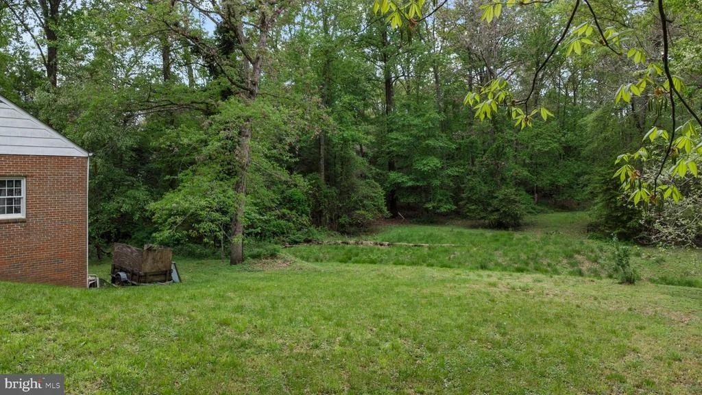 Photo of 10979 STUART MILL ROAD