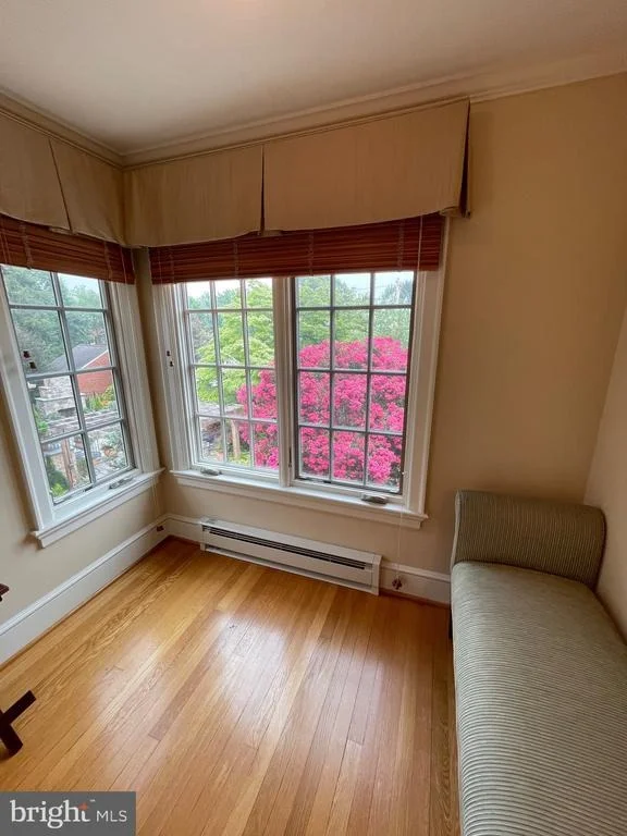 Photo of 310 UPPER COLLEGE TERRACE