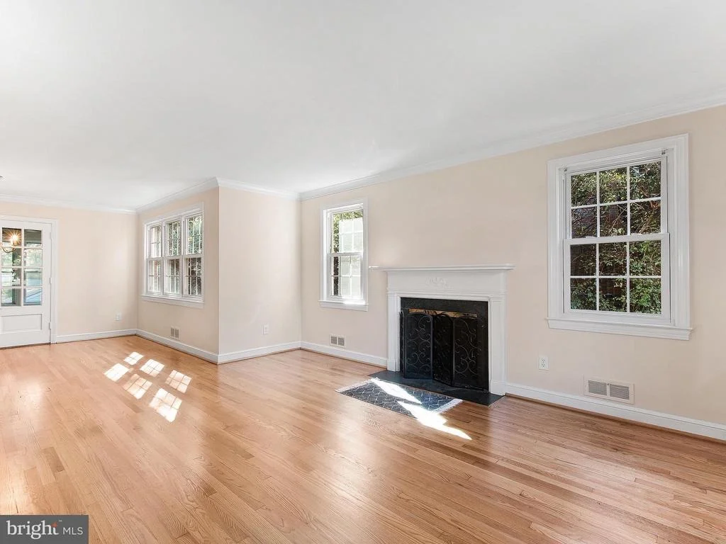 Photo of 9419 RUSSELL ROAD