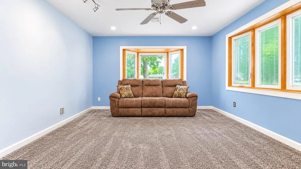 Photo of 107 W BEACH ROAD