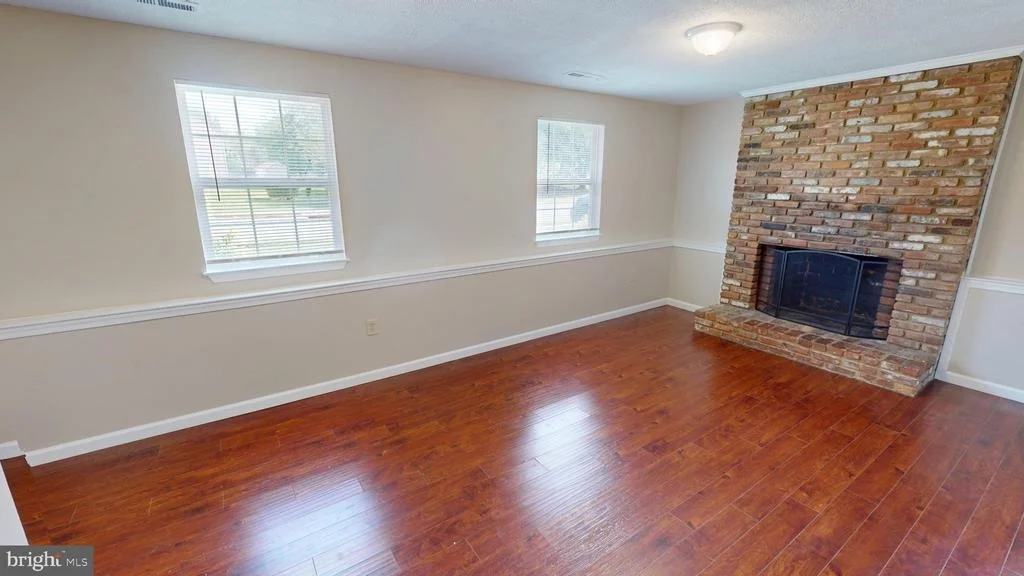 Photo of 1180 BANNISTER CIRCLE