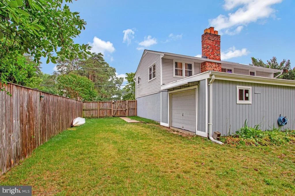 Photo of 454 MANOR ROAD