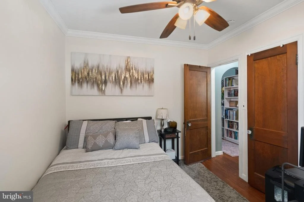 Photo of 1143 44TH PLACE SE