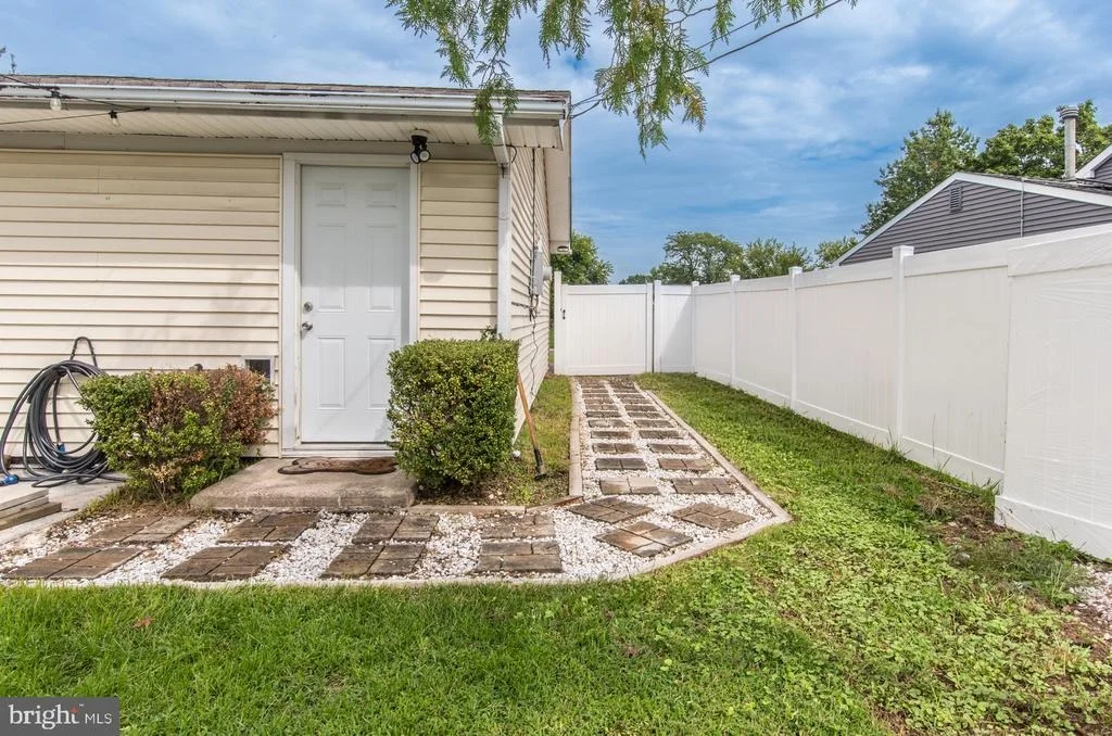 Photo of 28 GIMBLE LANE