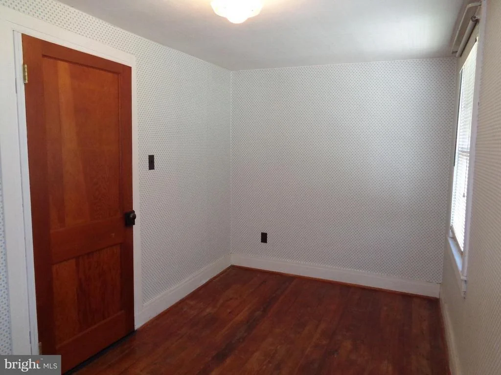 Photo of 9023 WALNUT STREET