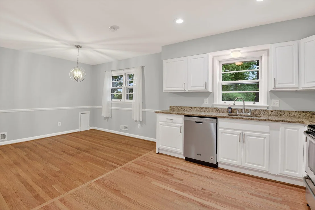 Photo of 6530 FAIRLAWN DRIVE