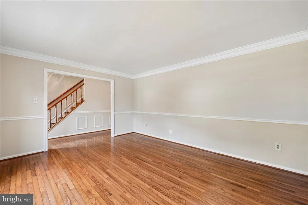 Photo of 7592 RUXTON DRIVE