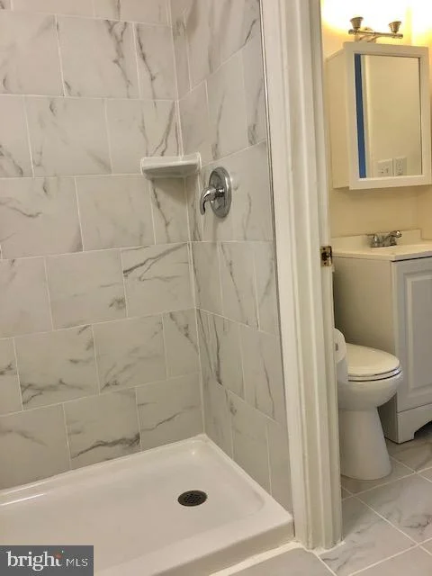 Photo of 1110 HAMLIN ROAD