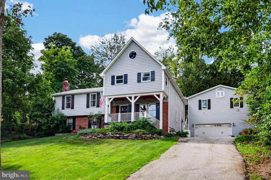 Photo of 100 HILLSIDE ROAD