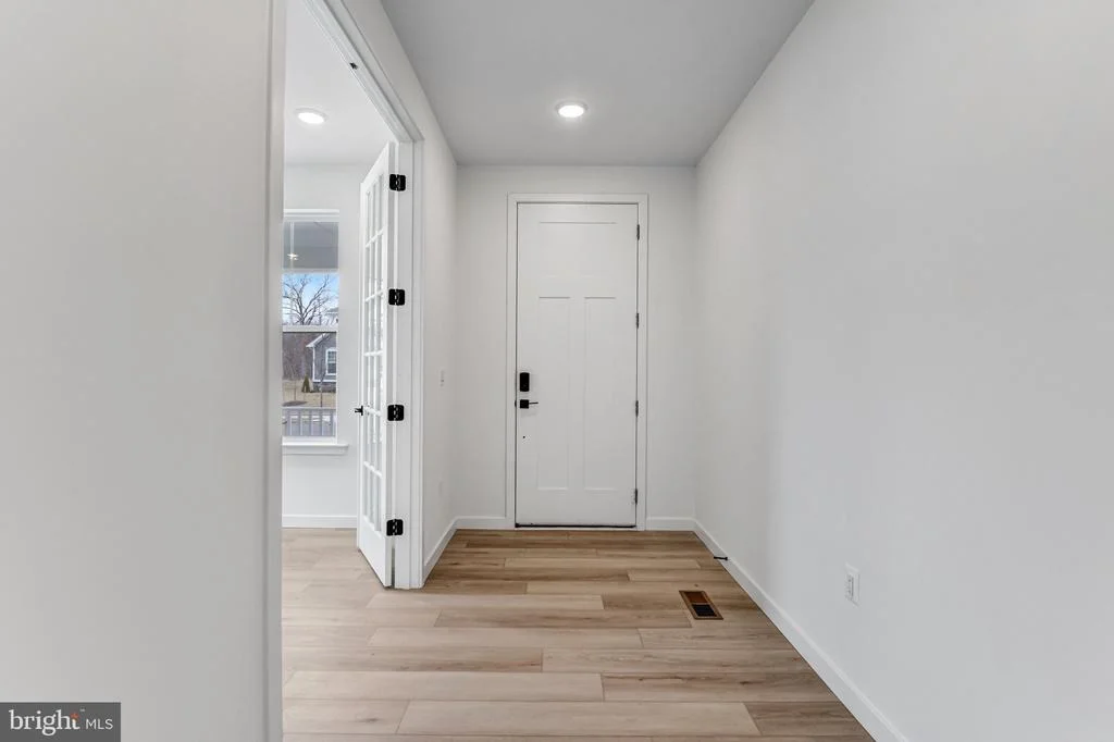 Photo of 2063 SPRINGVALE DRIVE