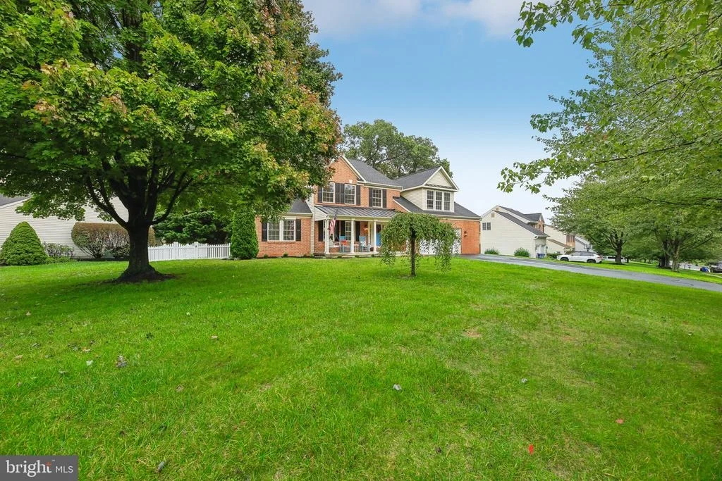 Photo of 1113 MEADOWGREEN DRIVE