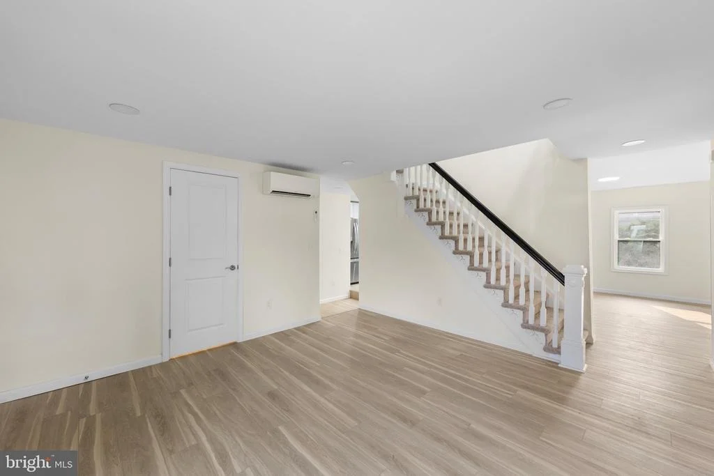 Photo of 12 BURLEY STREET