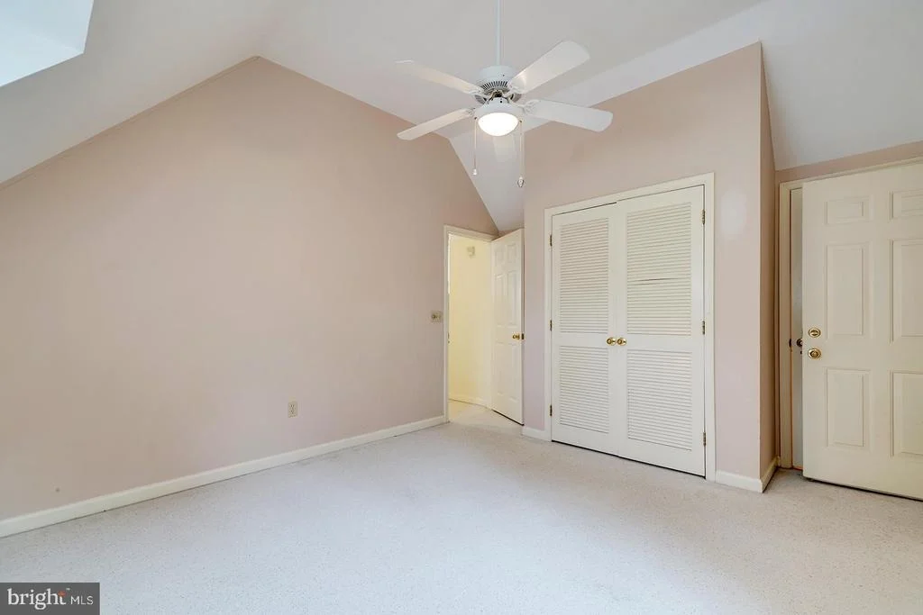 Photo of 208 POND VIEW DRIVE