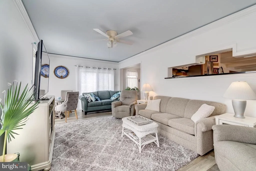 Photo of 36964 LAWS POINT ROAD