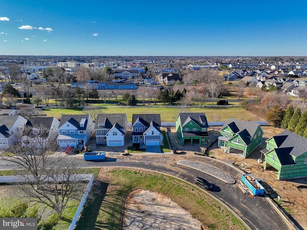 Photo of 33745 CATCHING COVE CT