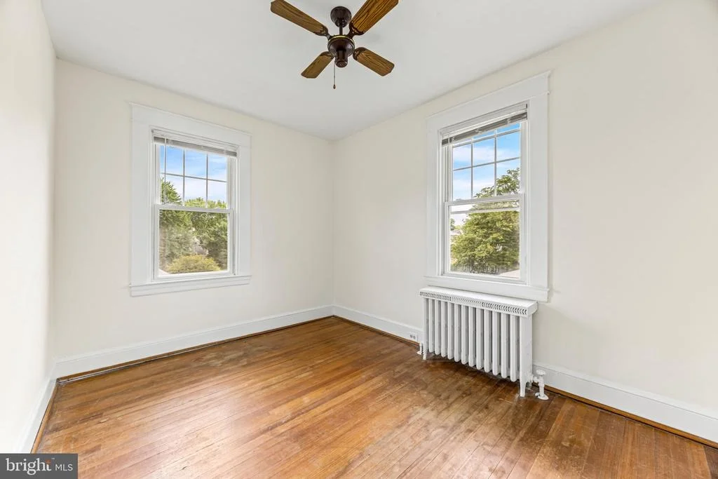 Photo of 1257 CIRCLE DRIVE