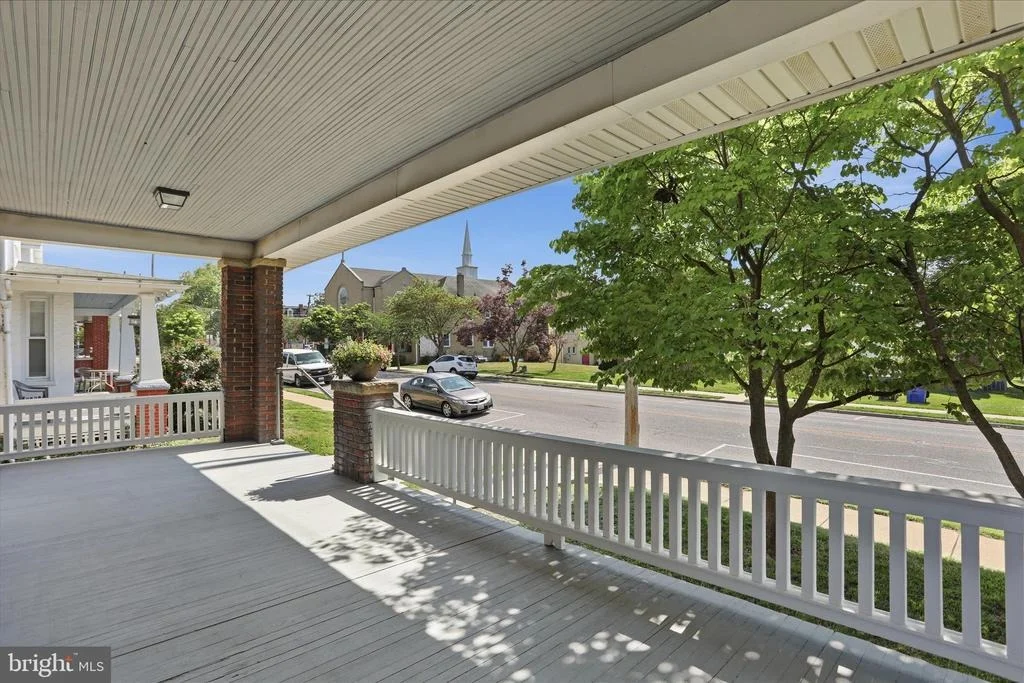 Photo of 819 SUMMIT AVENUE