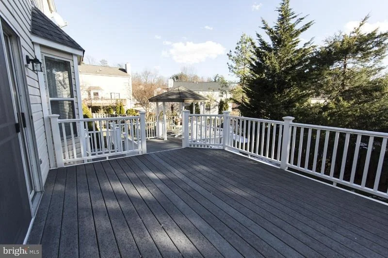 Photo of 10941 HILLTOP LANE