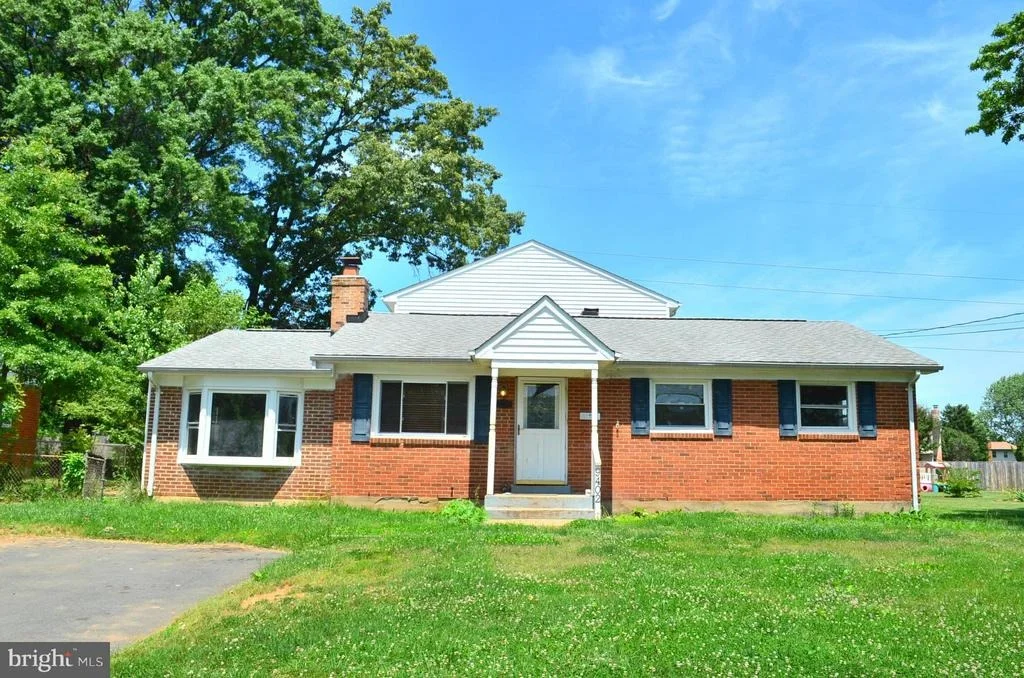 Photo of 9402 KING GEORGE DRIVE