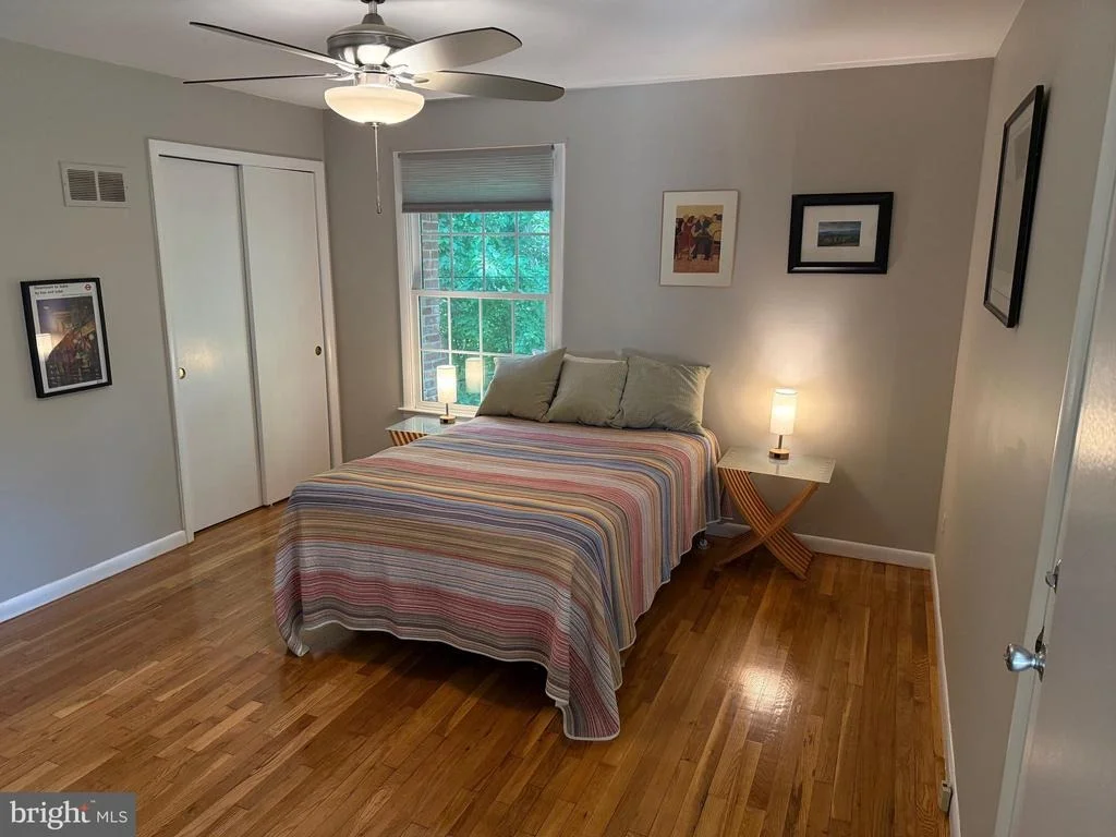 Photo of 1022 HARBOR DRIVE