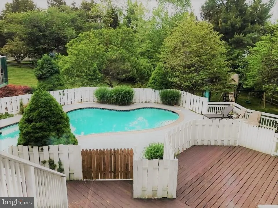 Photo of 1399 PARK LAKE DRIVE