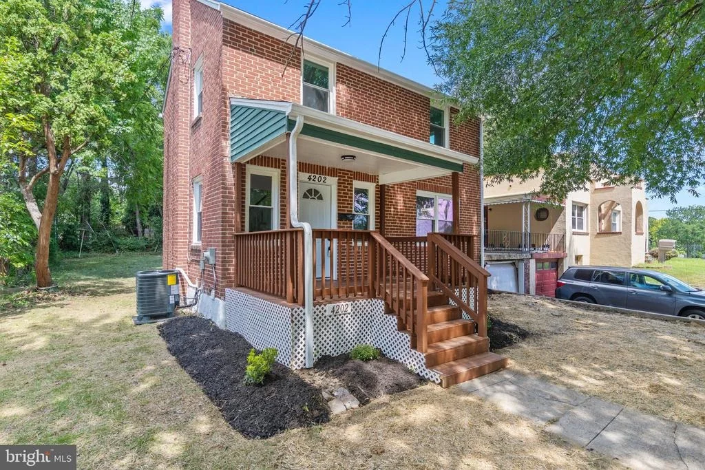 Photo of 4202 BARRINGTON ROAD
