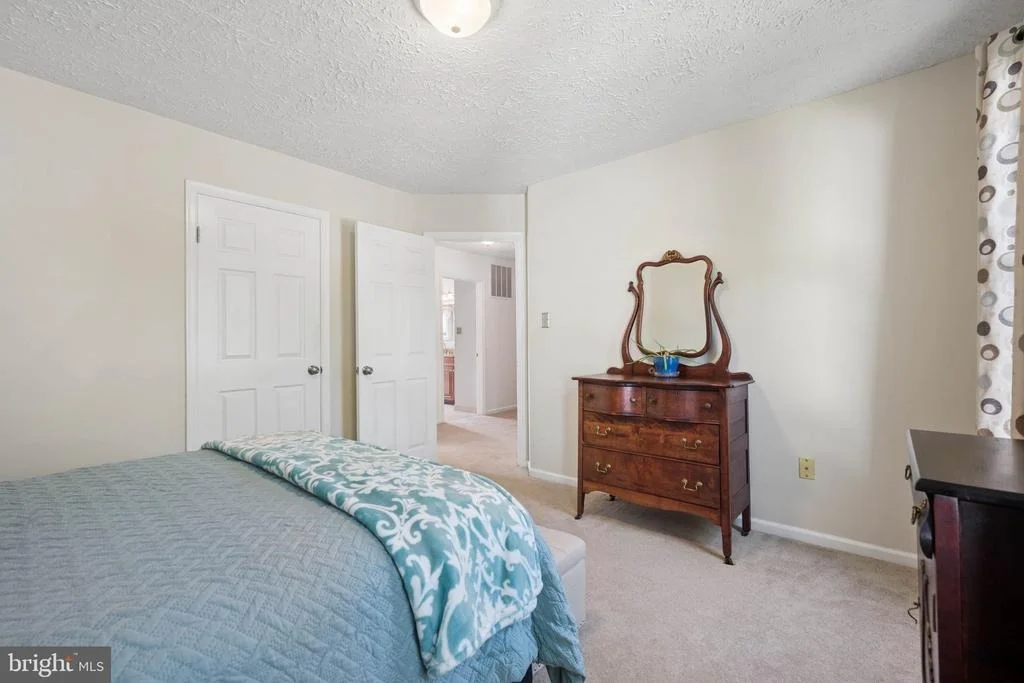 Photo of 6305 DERBY CIRCLE