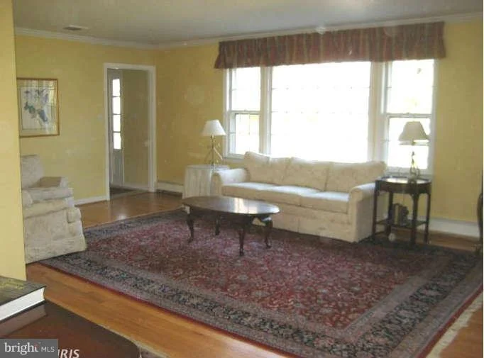 Photo of 1430 COLLEEN LANE